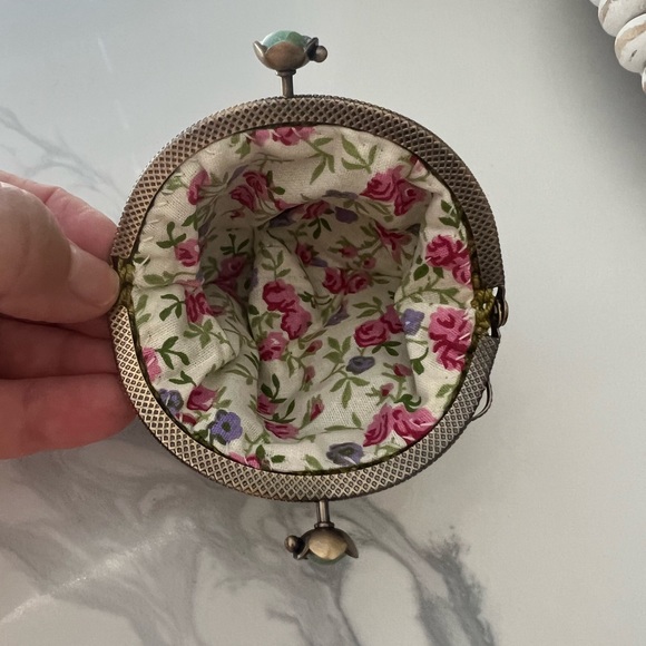 Beautiful 👛Crochet Kisslock Coin Purse - Picture 9 of 15